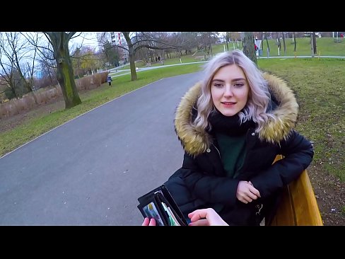 ❤️ Sluk 'n vreemdeling se warm kom vir geld - blowjob in the park deur Eva Elfie ❤❌ Gehaltepornografie by ons ️❤